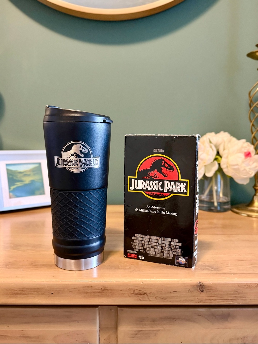 Jurassic World Tumbler & Jurassic Park VHS Movie Bundle Universal